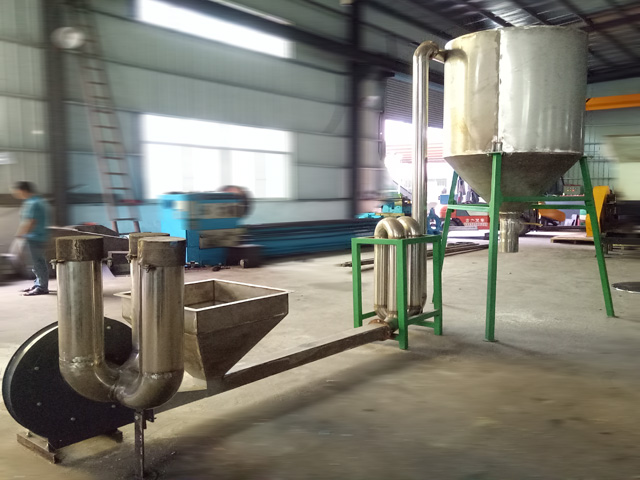 干燥機(jī)、吹風(fēng)存料斗